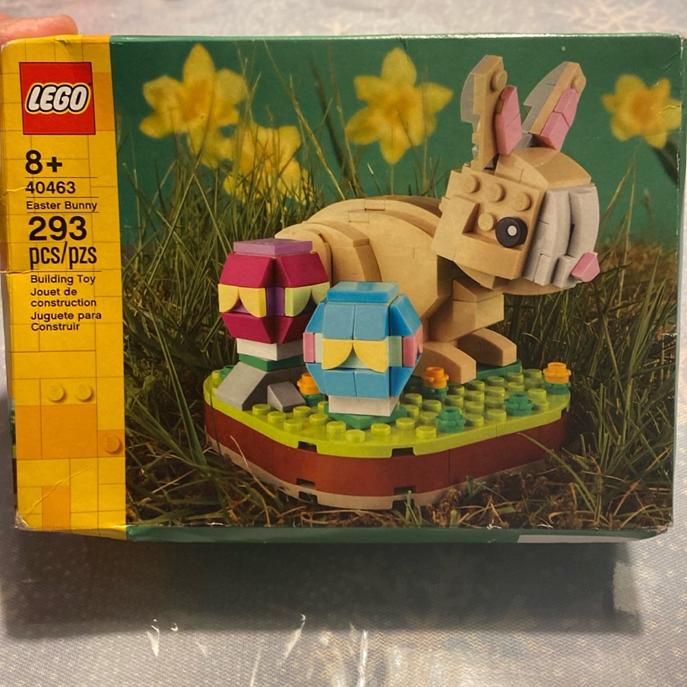 Lego Easter Bunny new in box 
40463